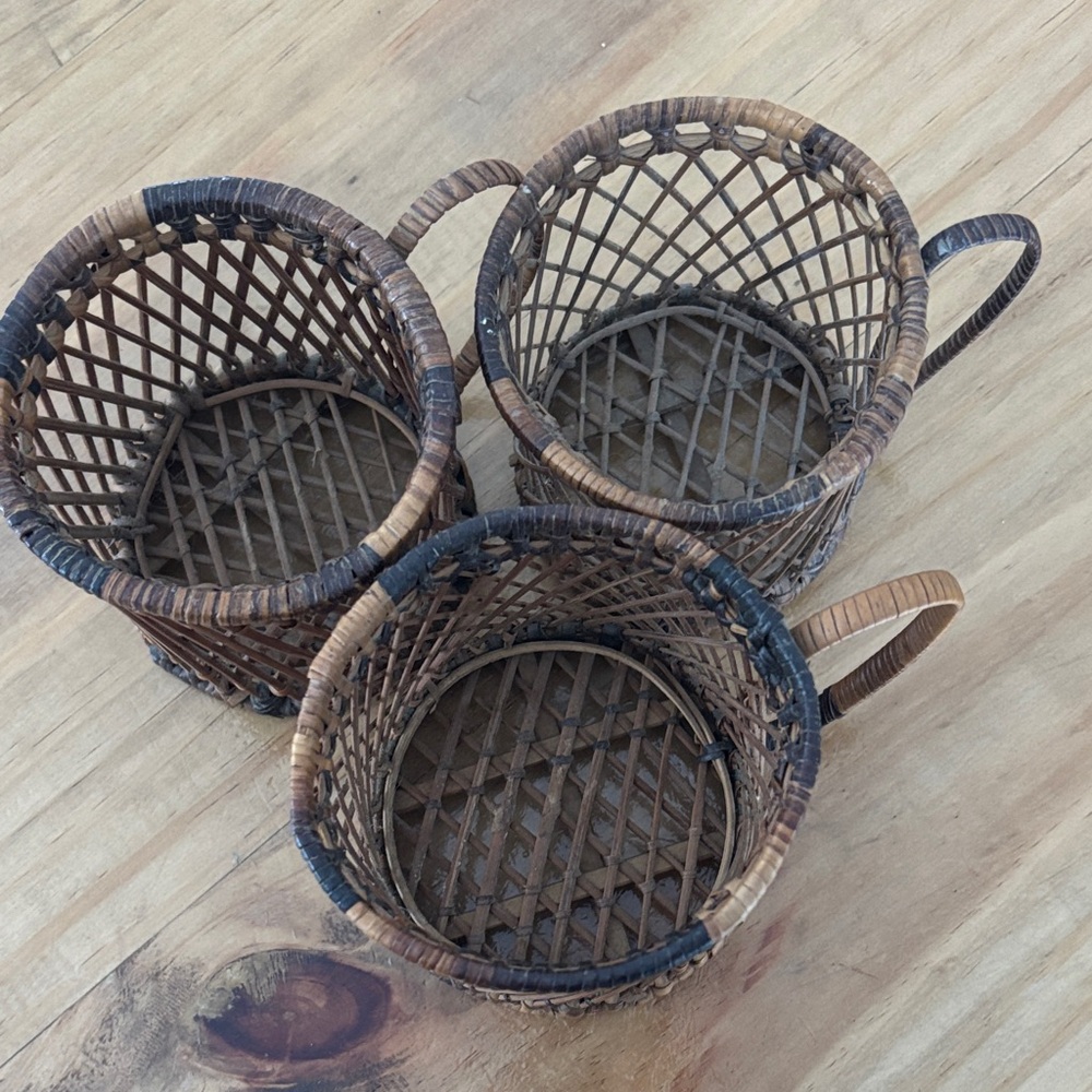 Vintage Rattan Wicker Brown cup glass holder - Picture 6 of 14